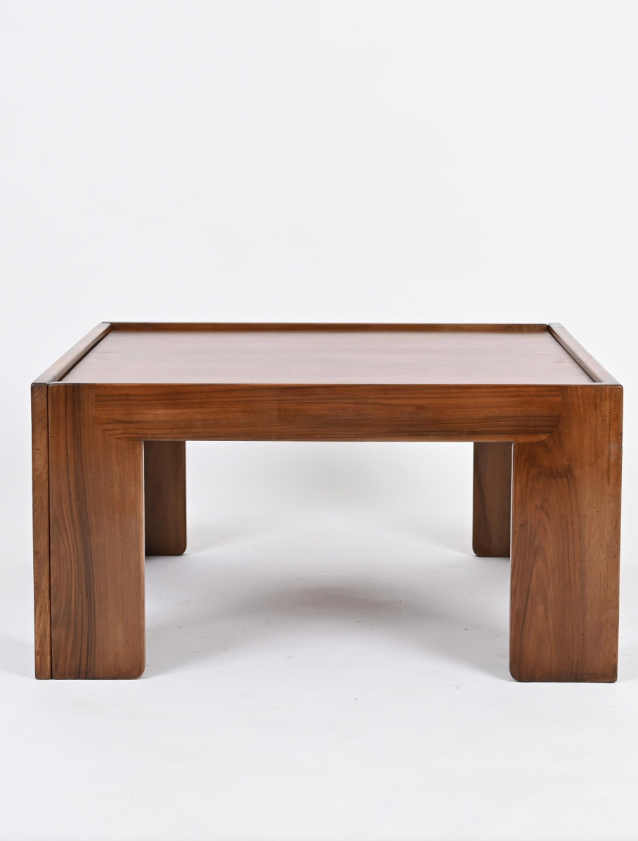 COFFEE TABLE 02